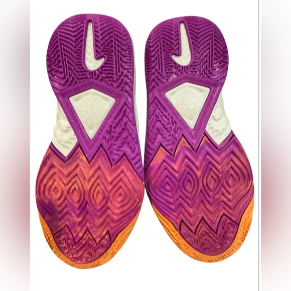 Nike Kyrie 8 GO GS 'Circle of Life' DQ8076-011 - Picture 7 of 8